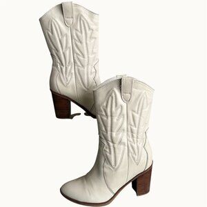 MIA Raylyn Western Boots Ivory Western Heeled Boot Size 7 Rodeo Pointed Toe
